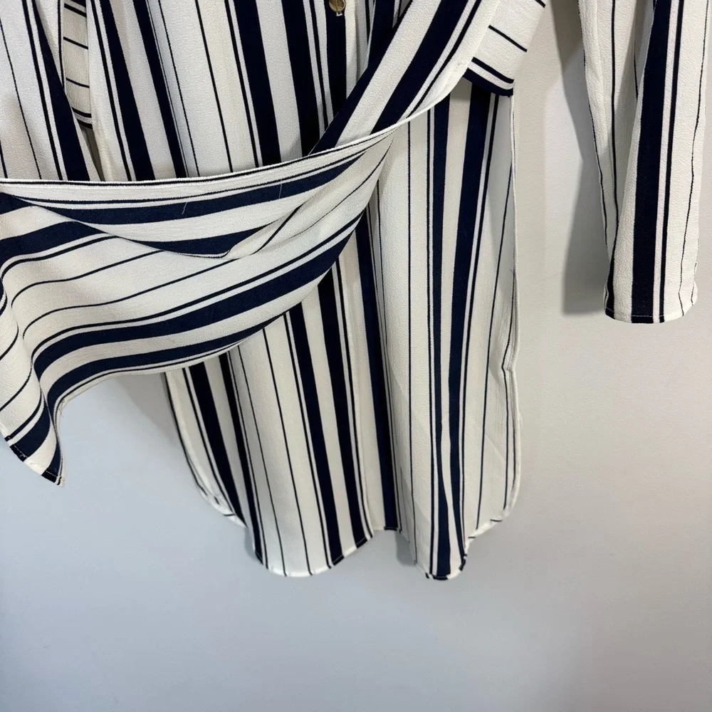 Frank Lyman Longline Striped Blouse Sz 6 White Blue Side Slit Shirt Office EUC - Picture 7 of 10